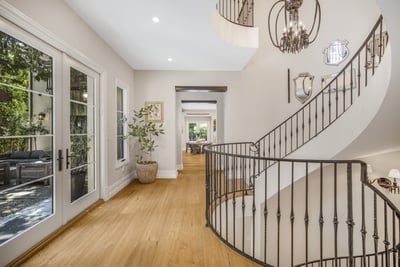 Luxury Villa Photo #42