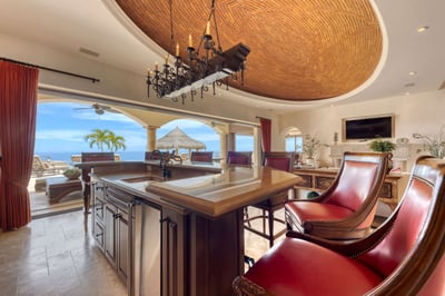 Luxury Villa Photo #44
