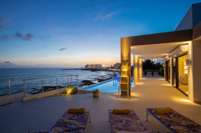 Luxury Villa Photo #7