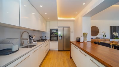 Luxury Villa Photo #18