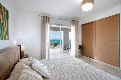 Luxury Villa Photo #28