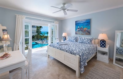 Luxury Villa Photo #4