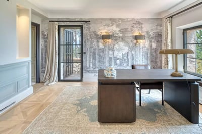 Luxury Villa Photo #20