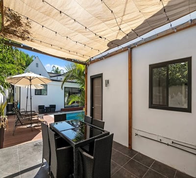 Luxury Villa Photo #30