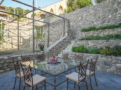 Luxury Villa Photo #11