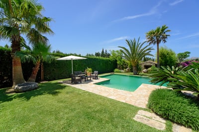 Luxury Villa Photo #12