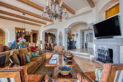 Luxury Villa Photo #38