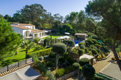 Luxury Villa Photo #30