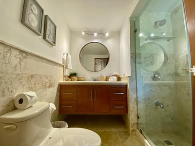 Luxury Villa Photo #29