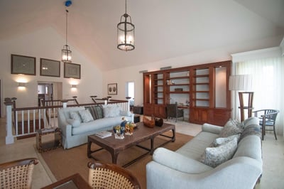 Luxury Villa Photo #24