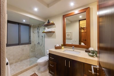 Luxury Villa Photo #30