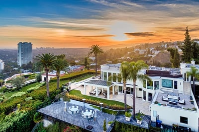 Luxury Villa Photo #6