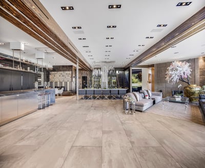 Luxury Villa Photo #19