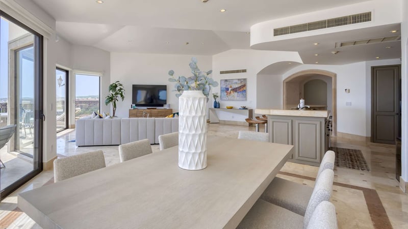 Puerta del Sol Condo C503