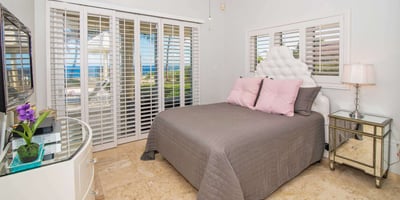 Luxury Villa Photo #16