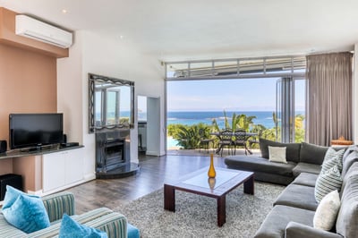 Luxury Villa Photo #15