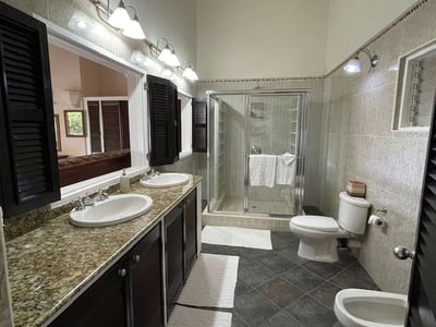 Luxury Villa Photo #25