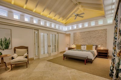 Luxury Villa Photo #42