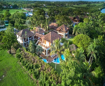 Luxury Villa Photo #2