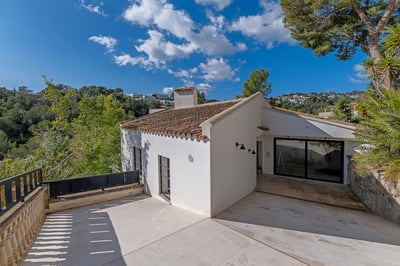 Luxury Villa Photo #36