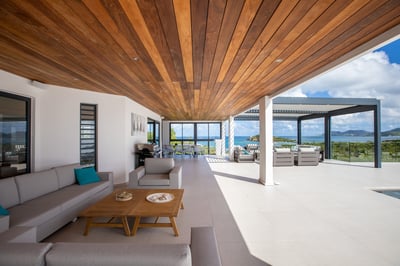 Luxury Villa Photo #9