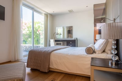 Luxury Villa Photo #29