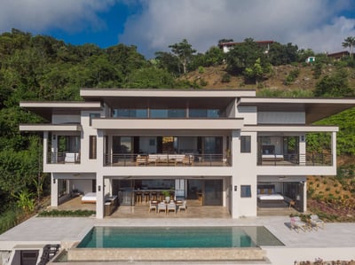 Luxury Villa Photo #2
