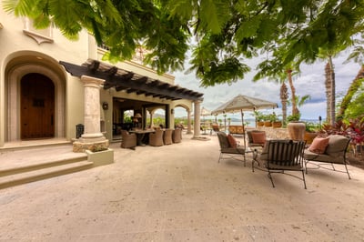Luxury Villa Photo #15
