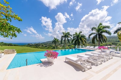 Luxury Villa Photo #5