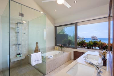 Luxury Villa Photo #25