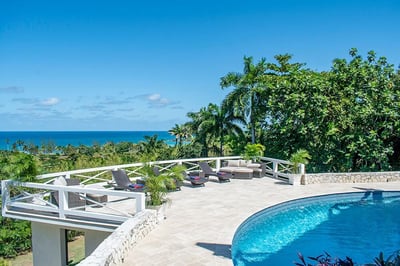 Luxury Villa Photo #3