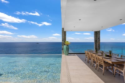 Luxury Villa Photo #6