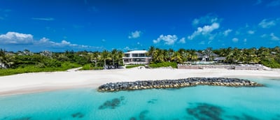Luxury Villa Photo #3