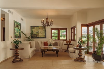 Luxury Villa Photo #14