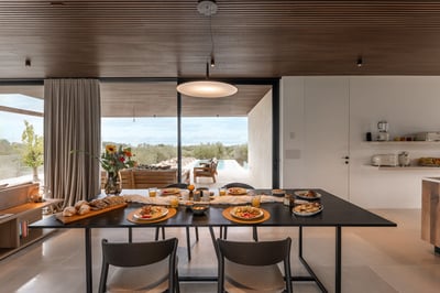 Luxury Villa Photo #10