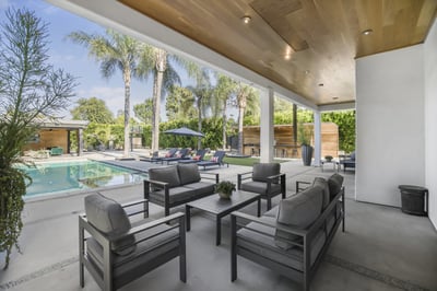 Luxury Villa Photo #11