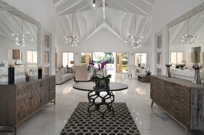 Luxury Villa Photo #12