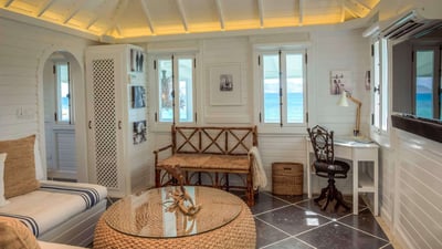 Luxury Villa Photo #11