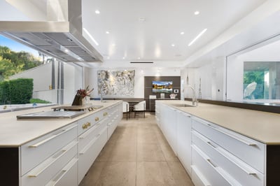 Luxury Villa Photo #16