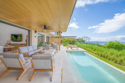 Luxury Villa Photo #2