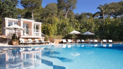 Luxury Villa Photo #2
