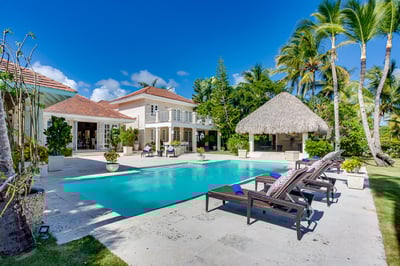 Luxury Villa Photo #9