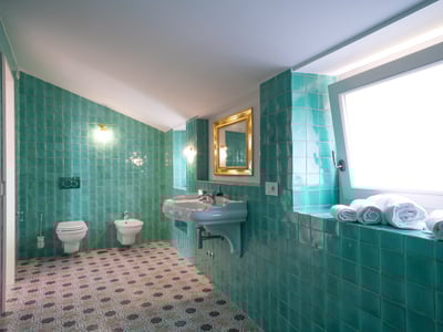 Luxury Villa Photo #32