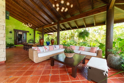 Luxury Villa Photo #14