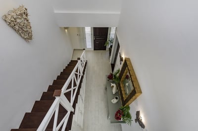 Luxury Villa Photo #17