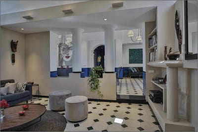 Luxury Villa Photo #21