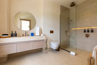 Luxury Villa Photo #42