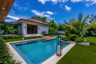 Luxury Villa Photo #3