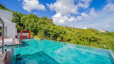 Luxury Villa Photo #17