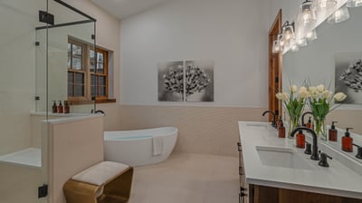Apex Lodge North Side: King Ensuite